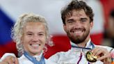 2024 Olympics: Tennis Couple's Emotional Gold Medal Win Days After Breaking Up Has Internet in Shambles - E! Online