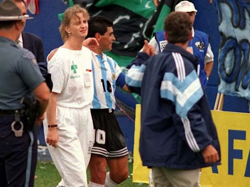 El TRISTE RECUERDO del futbolista argentino que fue con Diego Maradona al control antidoping en 1994
