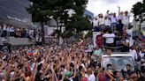 Crece la represión en Venezuela en medio de masivas manifestaciones opositoras - La Tercera