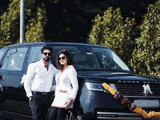 PHOTO: Singers Palak Muchhal, Mithoon Buy Swanky New Range Rover Worth ₹2.3 Crore