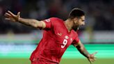 Artilheiro Mitrovic lidera convocados da Sérvia para Mundial do Catar