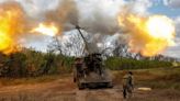 Las reservas de munición occidentales están al "fondo del barril" mientras la guerra en Ucrania se prolonga, advierte un funcionario de la OTAN