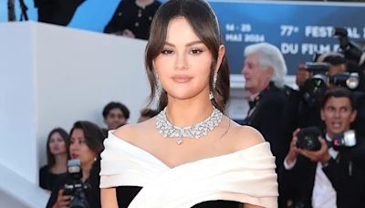 Selena Gómez sorprende con un vestido blanco y negro en el Festival de Cine de Cannes 2024