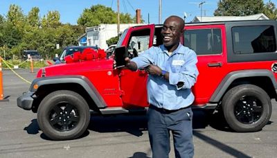 Students raise over $20,000 to surprise custodian with 'dream' Jeep