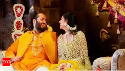 Anant Ambani-Radhika Merchant wedding: The couple bond at their Grah Shanti Puja, pics inside | Hindi Movie News - Times of India