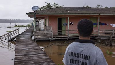 Governo Lula entrega lanchas a 5 cidades e retarda remessas a outros 12 municípios do Marajó