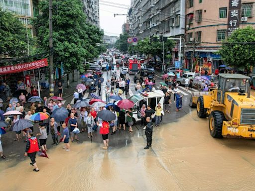 11 dead, over 30 missing after China bridge collapse