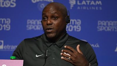 JO 2024 (athlétisme): "Il est temps de faire exploser le système", quand la légende Carl Lewis s'énerve