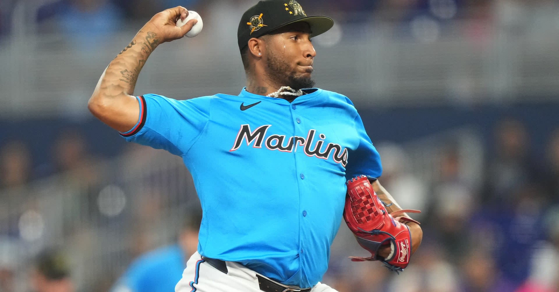 Mets show late-inning resolve in dispatching Marlins