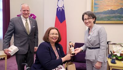 接見美參議員訪團 蕭美琴：此時來訪展現支持台灣民主