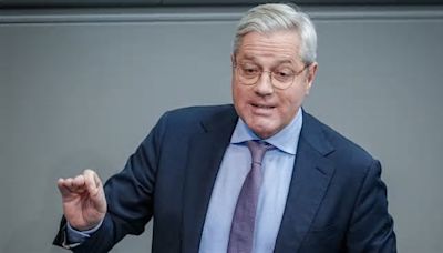 Norbert Röttgen fordert eidesstattliche Versicherung von AfD-Politiker Maximilian Krah