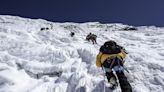摔落5000公尺冰山！20歲女「遭厚雪死埋」失蹤42年 上月尋獲淪木乃伊