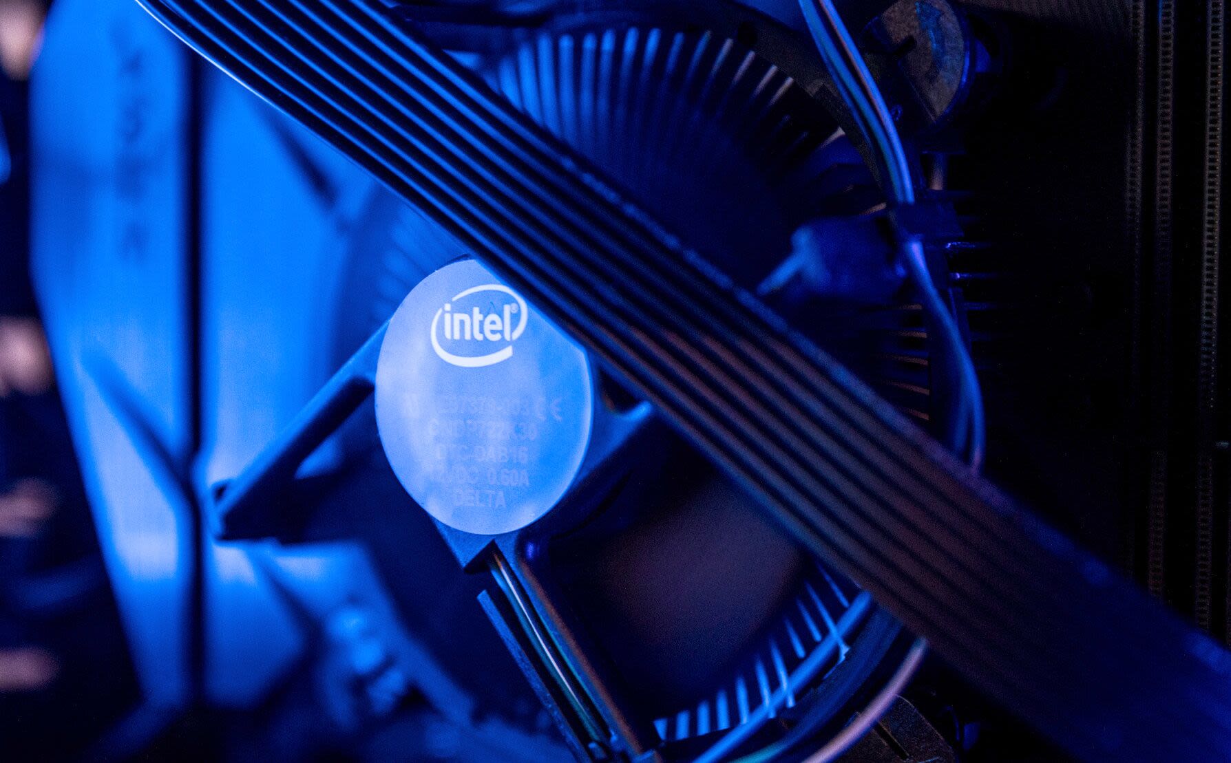 Intel, Apollo Near $11 Billion Ireland Plant Deal, WSJ Says