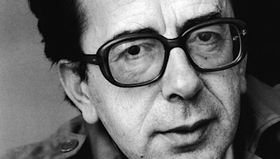 Ismail Kadare, Whose Novels Brought Albania’s Plight to the World, Dies at 88