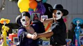 Oak Park students enjoy traditional ballet folklórico for Día de los Muertos