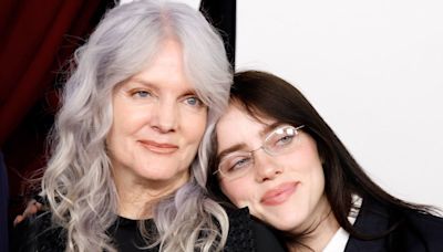 Billie Eilish supports beautiful actress mother in stunning red carpet appearance