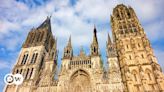 France: Spire of Rouen Cathedral in flames – DW – 07/11/2024
