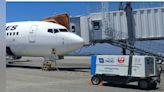 Japan Airlines Introduces First Lithium-Ion Battery-Powered Ground Power Unit at Matsuyama Airport