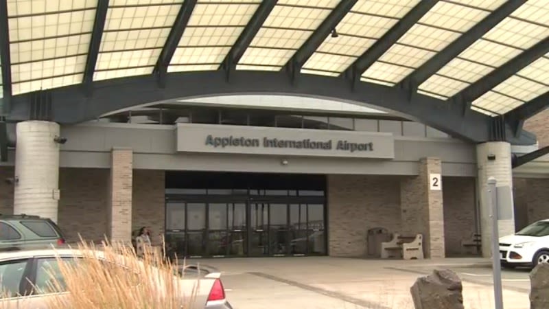 Appleton International Airport offering additional non-stop flights to Green Bay Packers away games