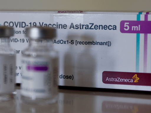 AstraZeneca admite que su vacuna contra Covid-19 puede provocar trombosis como efecto secundario