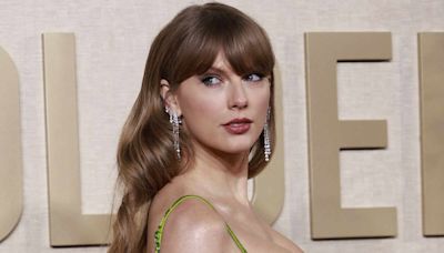 Taylor Swift's Double Date Look Includes a Classic Ponytail