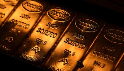Gold's run to record high may crimp demand: Russell