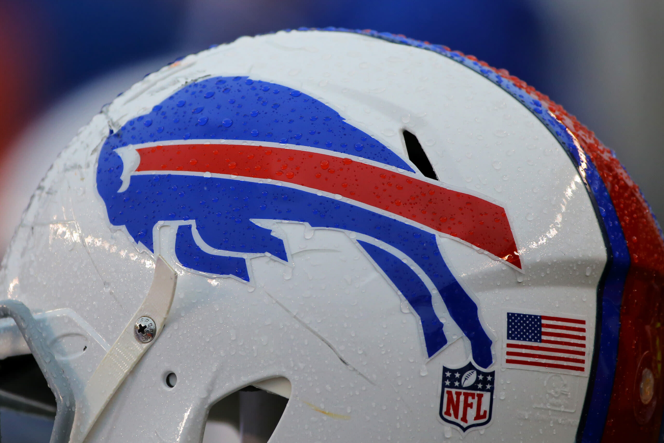 Bills name new full-time play-by-play announcer