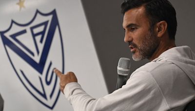 El abogado de Cubero confirmó que iniciarán una demanda contra Vélez: "Queríamos dialogar"