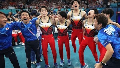París 2024: Japón sorprende a China con una épica remontada en gimnasia