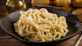 11 Chain Restaurant Fettuccine Alfredo Ranked Worst To Best, According To Customers