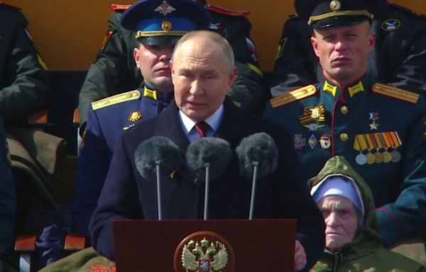 Putin vows Russia’s nukes are ‘always’ ready to strike & snubs UK in WW2 rant