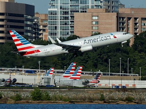 American Airlines flight attendants reach new contract deal