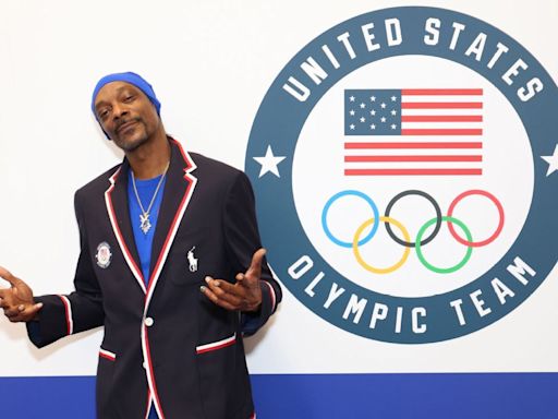 Snoop Dogg's busy 2024 Olympic Games includes fencing and being a torchbearer