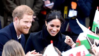 Príncipe Harry e Meghan Markle passam por crise financeira e matrimonial, diz autor