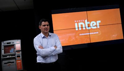 El banco en línea Inter, respaldado por SoftBank, apuesta por los brasileños en Florida