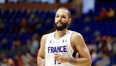 Evan Fournier Gets Into Scuffle in Olympic Scrimmage