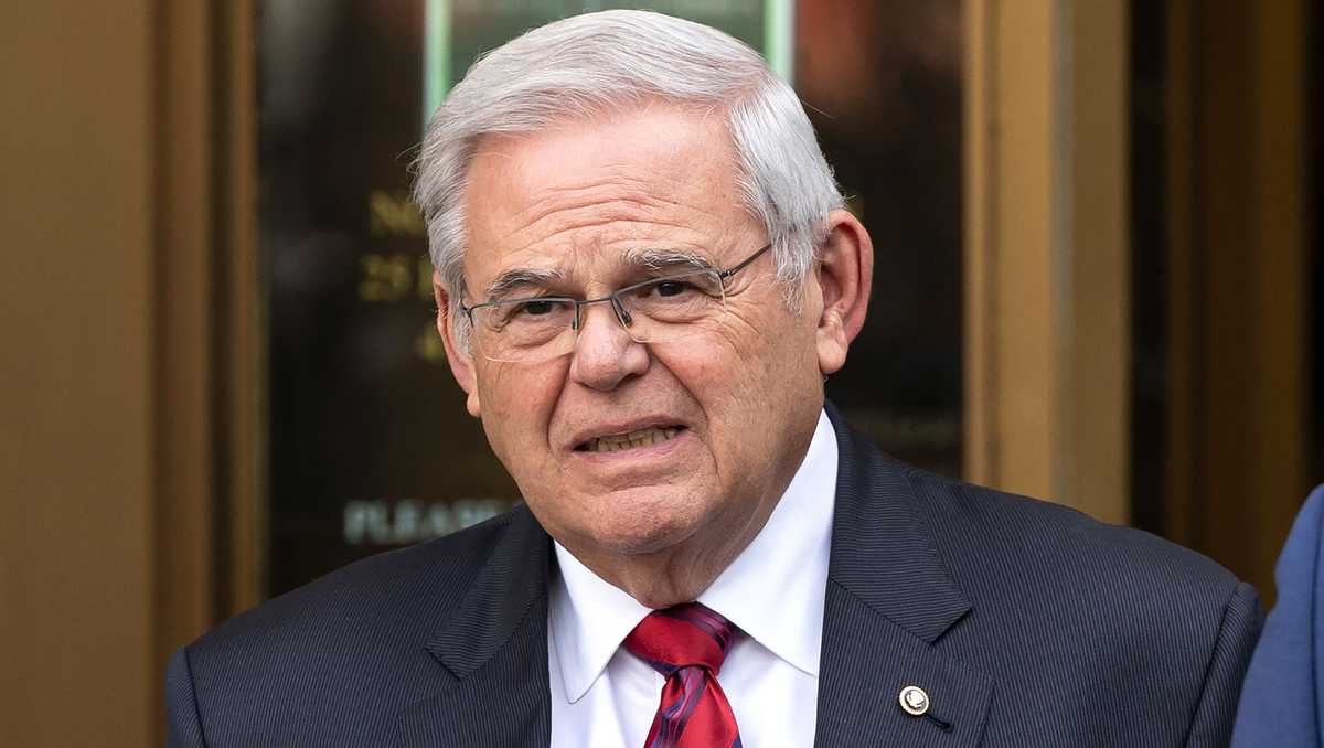 Sen. Bob Menendez expected to file as independent candidate in New Jersey Senate race