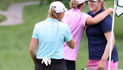 McCrery's birdie-filled round gives her lead at Scott Robertson