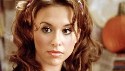 Hot Frosty: Lacey Chabert Leads Netflix Holiday Rom-Com