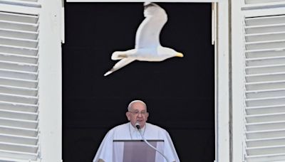 Papa Francisco telefona para arcebispo de Porto Alegre e diz que reza por vítimas das chuvas