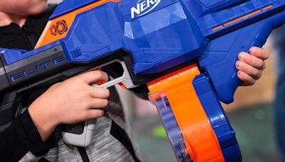 Police issue warning for students playing "Nerf Wars" southwest of Twin Cities