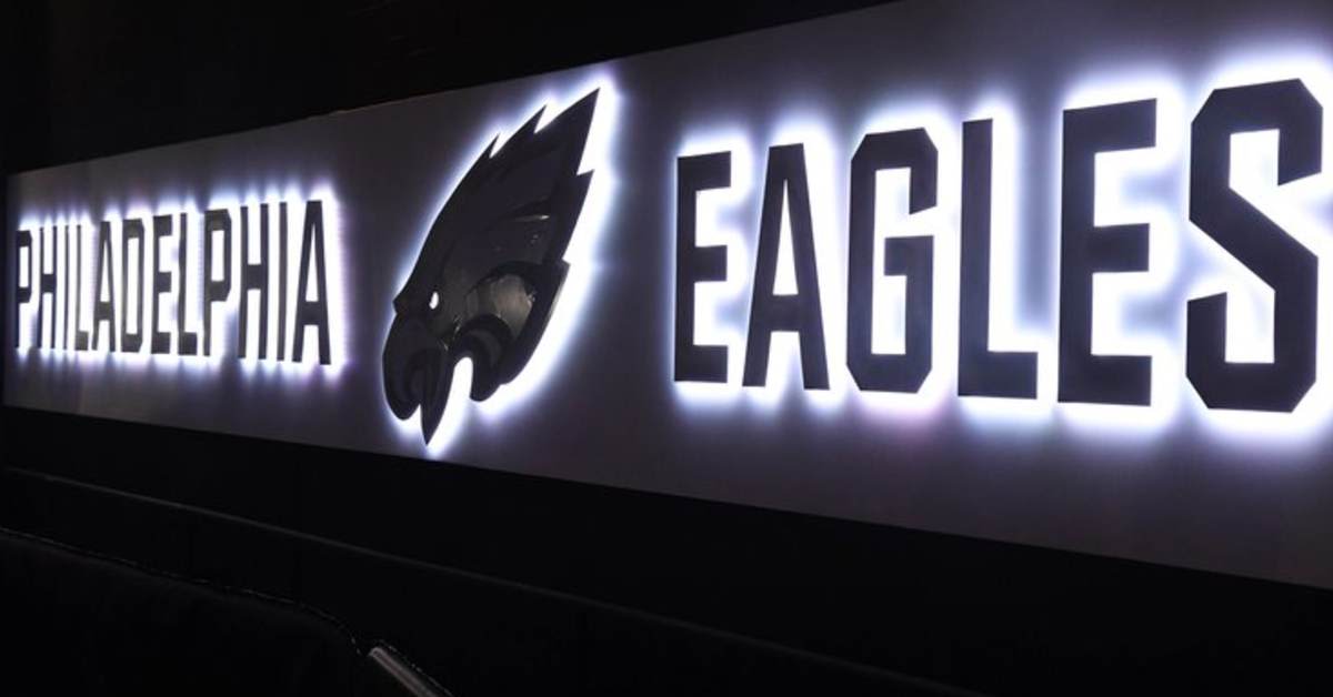 Eagles Locker Room Destroyed By 'Love Triangle? Juicy Cowboys Rumor