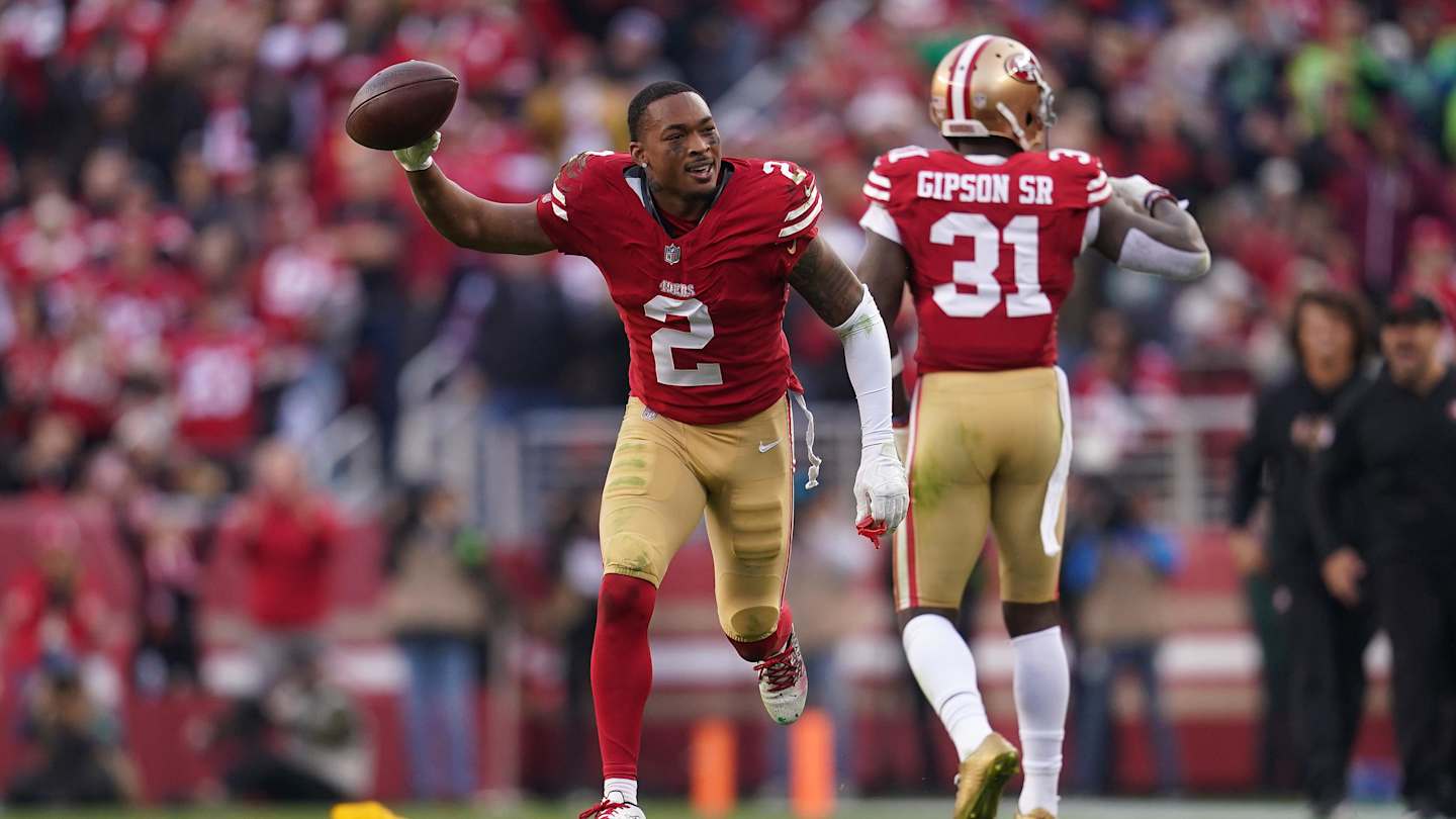 San Francisco 49ers DB Deommodore Lenoir Forces Aaron Rodgers Interception