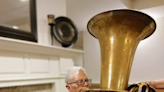 87-year-old Pekin veteran, tuba player for the Army, is taking off on next Honor Flight