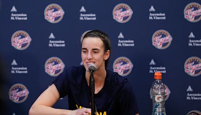 Caitlin Clark recalls when Sabrina Ionescu tried to recruit her to Oregon