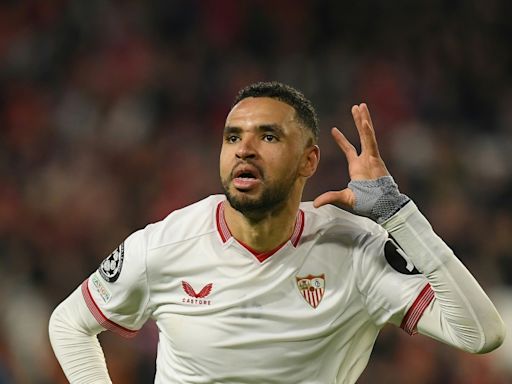 El marroquí En-Nesyri deja el Sevilla y ficha por el Fenerbahce de Mourinho