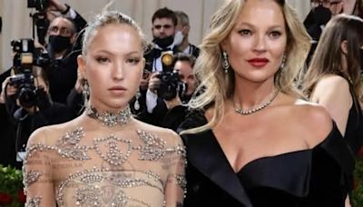 Idénticas: Kate Moss y su hija Lila Grace posaron juntas para una campaña inolvidable