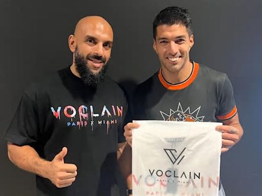 Suárez y Messi posaron para el emprendimiento del musculoso guardaespalda del 10 argentino