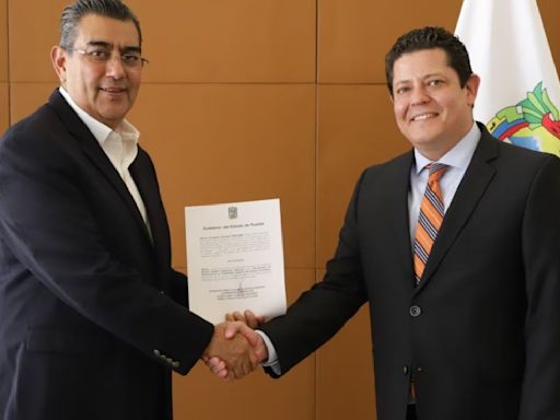 Designan a Arturo Sandoval Sánchez en Consejería Jurídica de Puebla