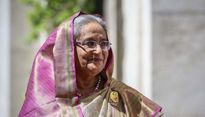 Bangladesh’s Hasina Headed to London After Fleeing Country